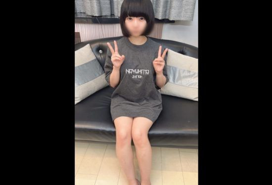 [FC2-PPV-4476344] Major. Before debut. Moe-chan in her simple, unrefined days♪ Her short, 150cm-tall body is pounded with a raw dick and spasms♡