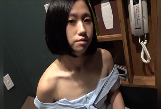 [FC2-PPV-4597606] [Uncensored・Private shoot] Innocent flat-chested girl with unshaved pubes has quiet sex in a manga café! High-quality bonus included.