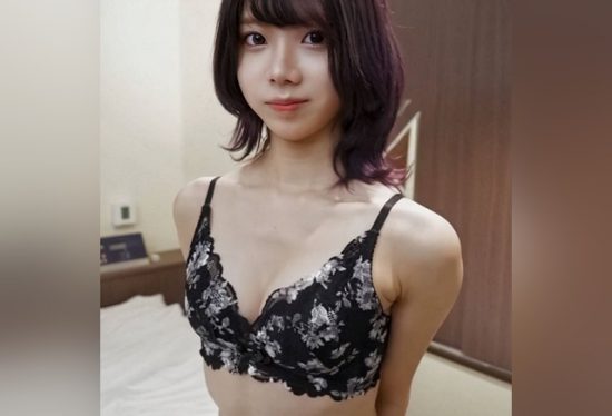 [FC2-PPV-4605655] ⚠ New Year Limited Problematic Work Re-Release ⚠ ☆ Major Account Tie-Up Commemoration ☆ Entered trainee + yearly ranking until July. A 19-year-old with abs and huge tits!! Her first-ever creampie documented.